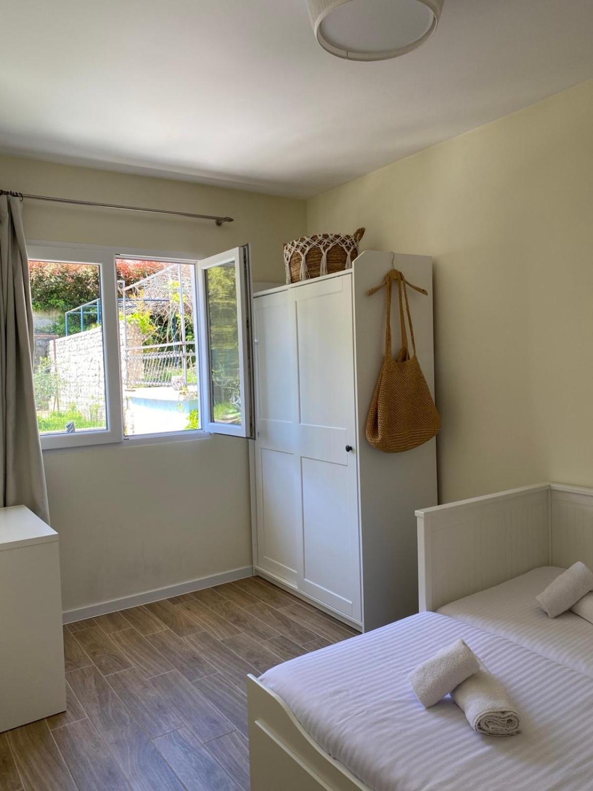 2br With Sea View!